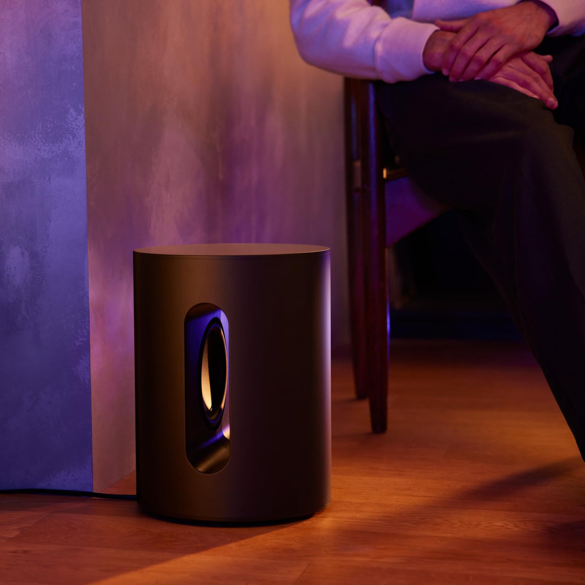 Black Compact Wireless Subwoofer V93190