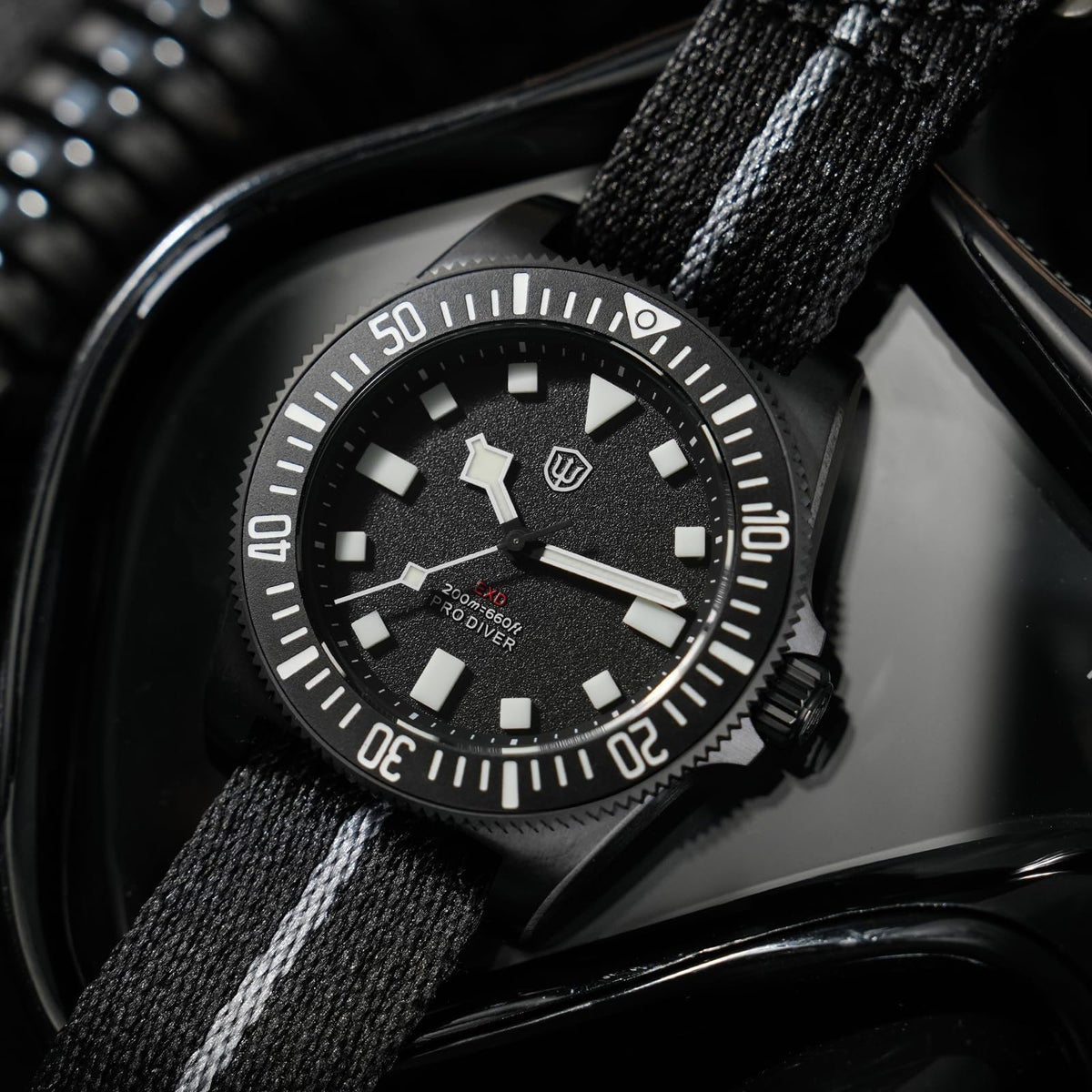 40mm Titanium Dive Watch K260897